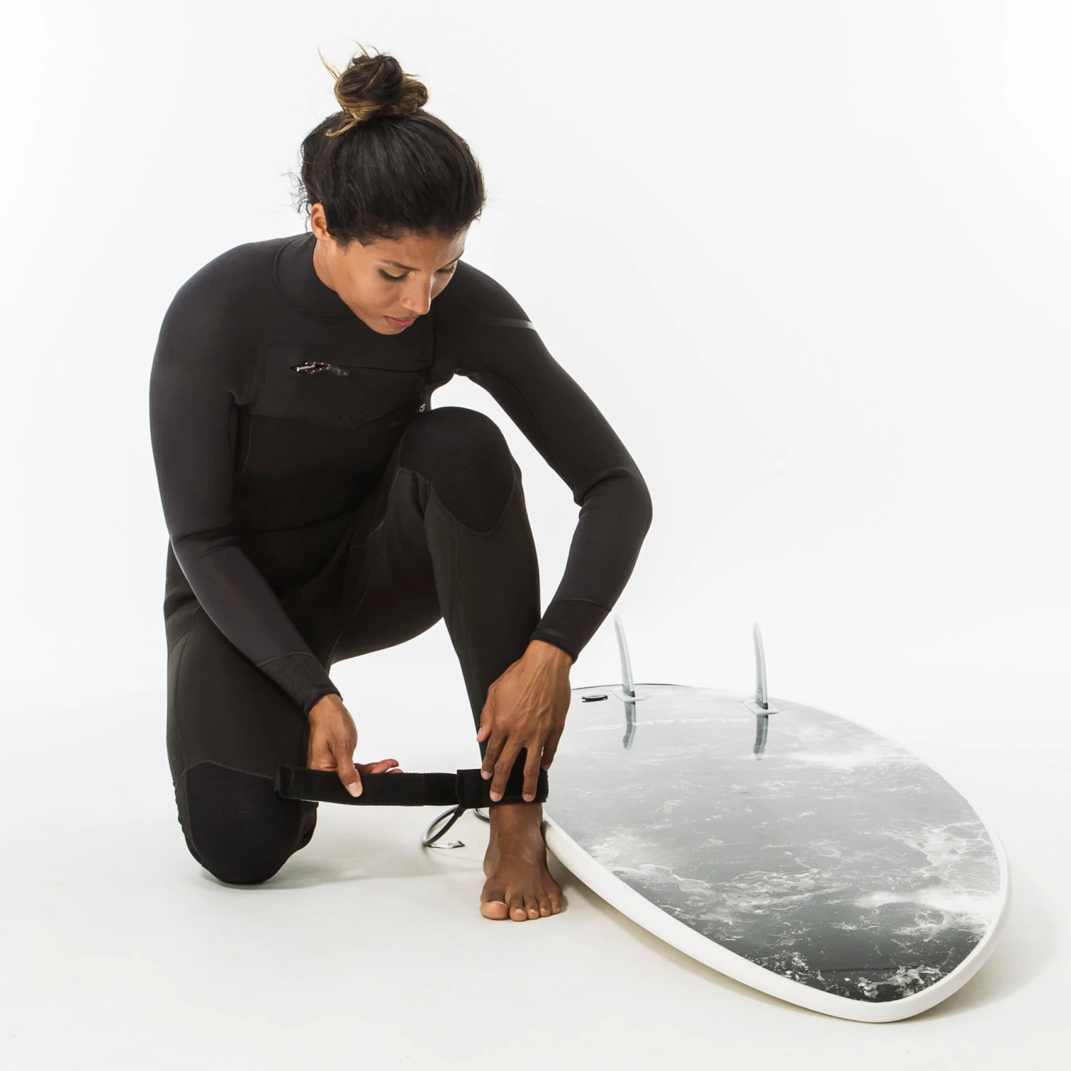 WOMEN'S NEOPRENE SURF WETSUIT OLAIAN 4/3 MM FRONT ZIP 8 WOMEN'S NEOPRENE SURF WETSUIT OLAIAN 4/3 MM FRONT ZIP - Image 8