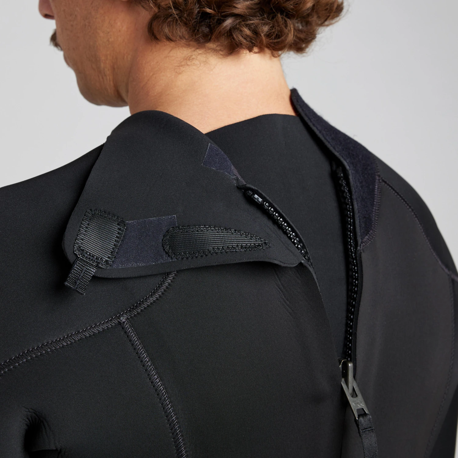 Men's 4/3 Mm Neoprene SURF 500 Wetsuit Black 6 Men's 4/3 Mm Neoprene SURF 500 Wetsuit Black - Image 6