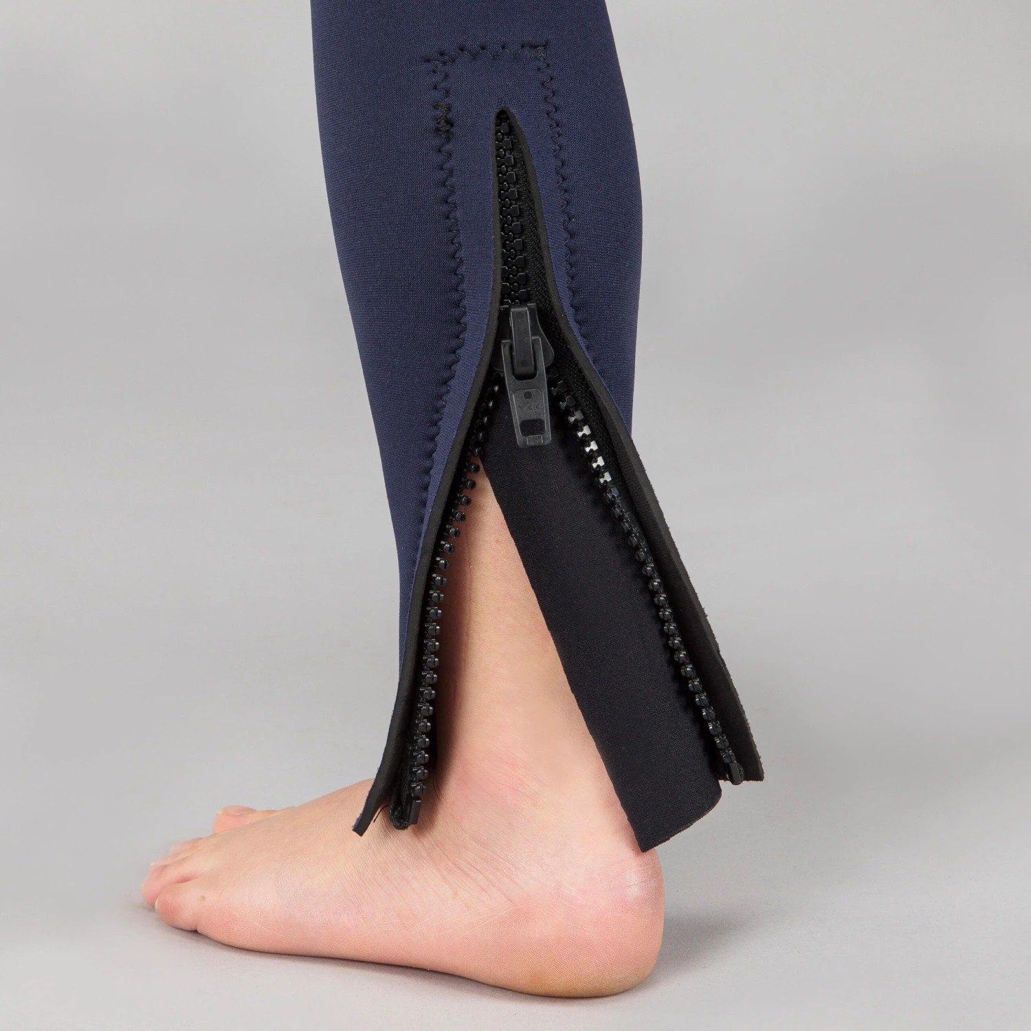 Kid's Full Body Wetsuit 3/2 Pionneer Madness 5 Kid's Full Body Wetsuit 3/2 Pionneer Madness - Image 5