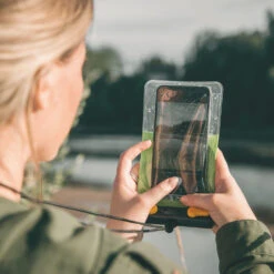 Aquapac Aquasac Phone Case 17 Aquapac Aquasac Phone Case -Nomad Kayaks kf0d018d163fcba67a1a925c2272f79fe